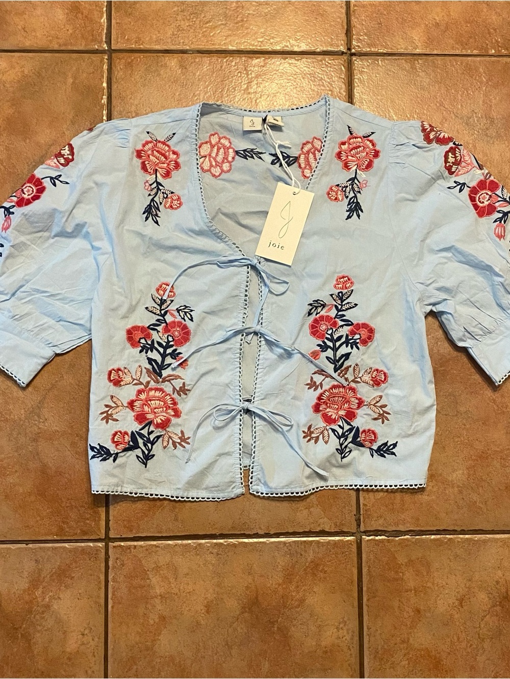 Joie floral embroidered tie-front top Medium 💙🌸